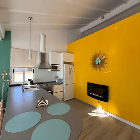 Petite Penthouse With The Sunniest Terrace In
